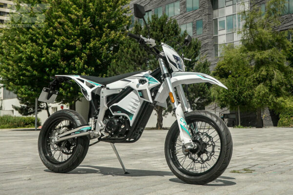 CW3 Supermotard 125cc